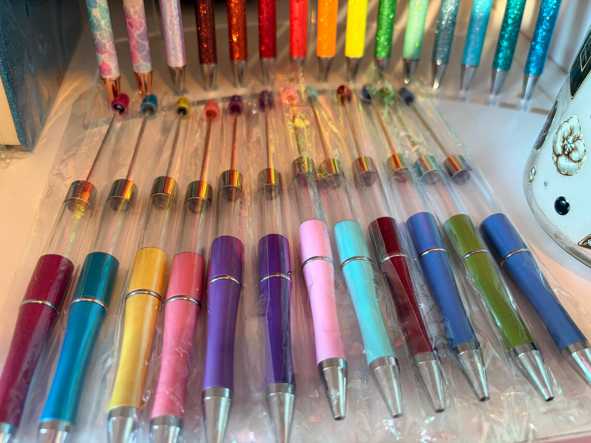 Beadable & snowglobe pen